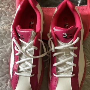Bowling shoes